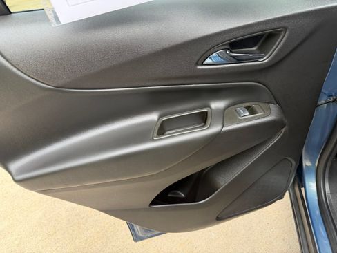 Used 2024 Chevrolet Equinox LT FWD image 16