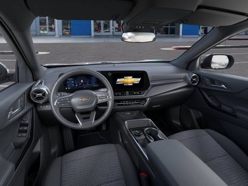New 2027 Chevrolet Equinox LT FWD image 16