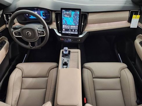 New 2026 Volvo XC90 T8 Ultra w/ Protection Package Premier AWD/4WD image 4