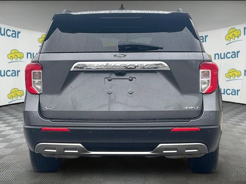 Used 2023 Ford Explorer XLT w/ Equipment Group 202A image 5