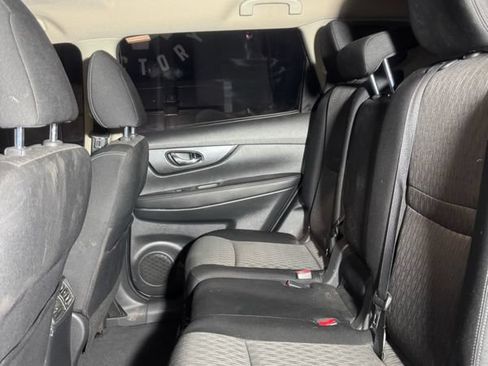 Used 2017 Nissan Rogue S AWD/4WD image 17