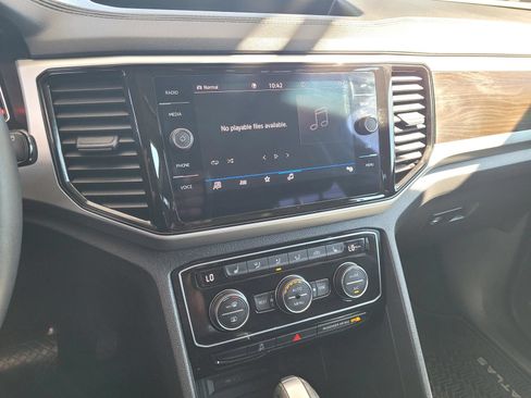 Used 2023 Volkswagen Atlas SE AWD/4WD image 28