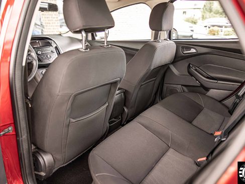 Used 2017 Ford Focus SE image 33