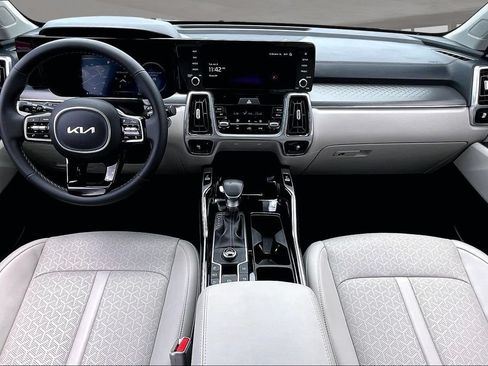 Used 2023 Kia Sorento SX FWD image 7
