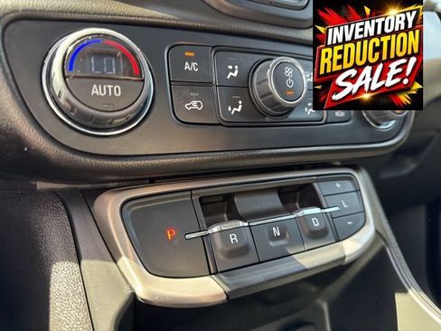 Used 2023 GMC Terrain Denali w/ Denali Premium Package AWD/4WD image 16