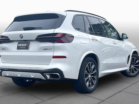 Used 2025 BMW X5 xDrive40i w/ M Sport Package AWD/4WD image 12