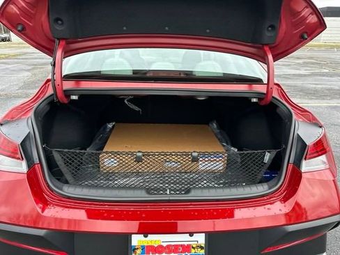 New 2025 Hyundai Elantra Limited FWD image 21
