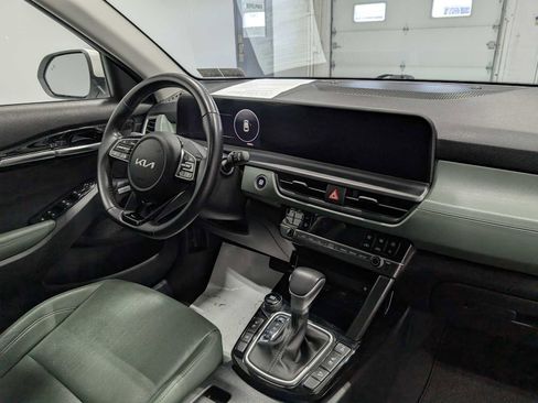 Certified 2024 Kia Seltos SX w/ SX Sunroof Package AWD/4WD image 45