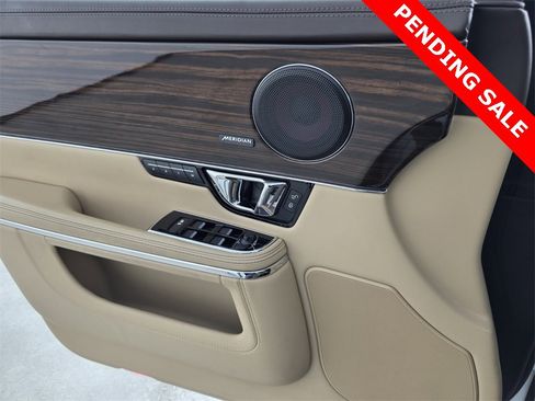Used 2017 Jaguar XJ L Portfolio image 26