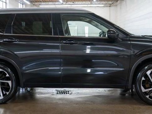 Used 2024 Mitsubishi Outlander SEL AWD/4WD image 5