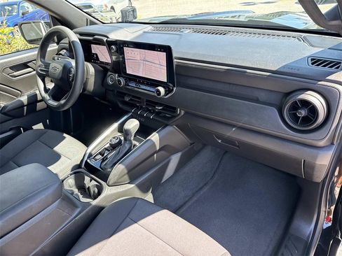 Certified 2024 Chevrolet Colorado Trail Boss w/ LPO, Dark Essentials Package image 13