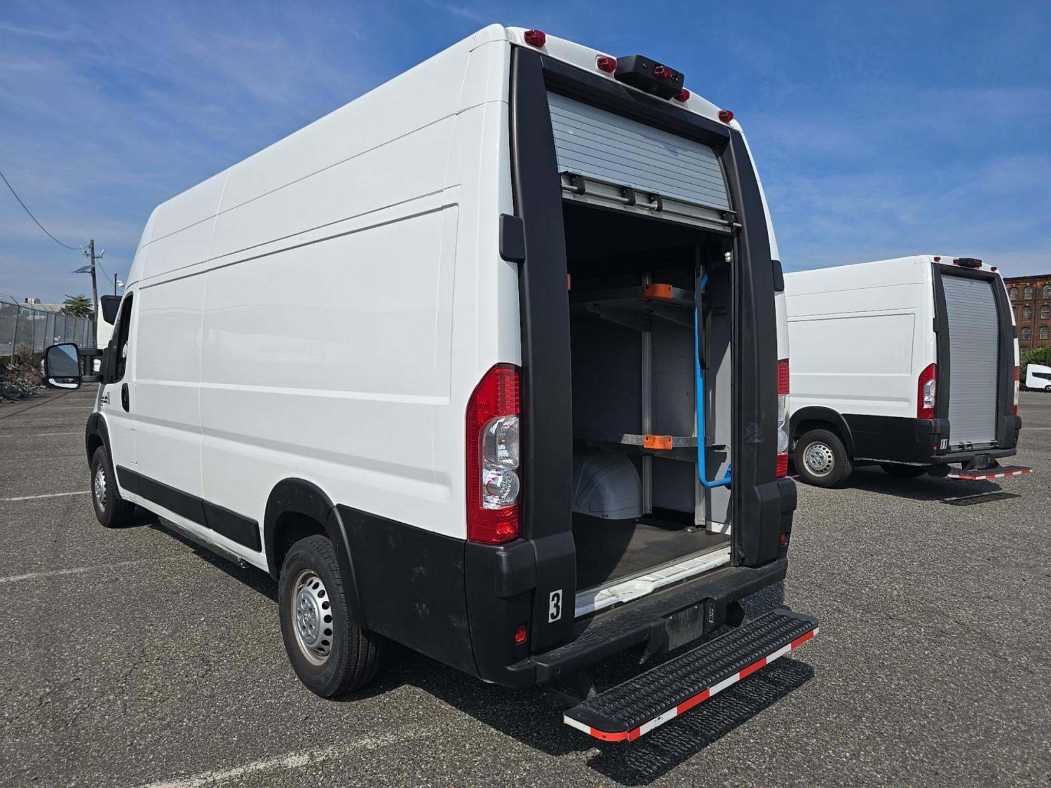 Used 2024 RAM ProMaster 3500 w/ Delivery Van Package FWD image 2