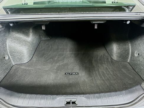 Used 2025 Nissan Altima 2.5 SV FWD image 26
