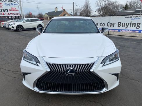 Used 2021 Lexus ES 250 image 7