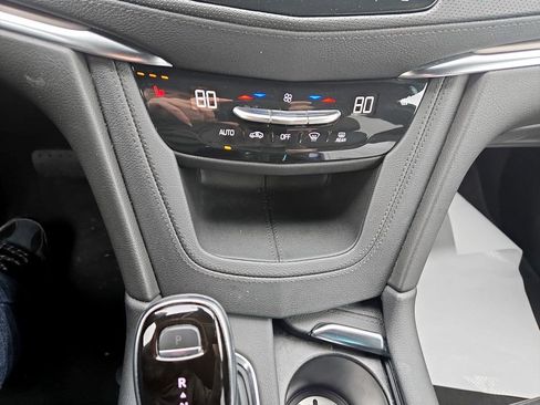 Used 2021 Cadillac XT5 Luxury image 24