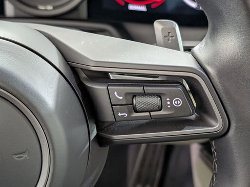 Used 2021 Porsche 911 Carrera image 21