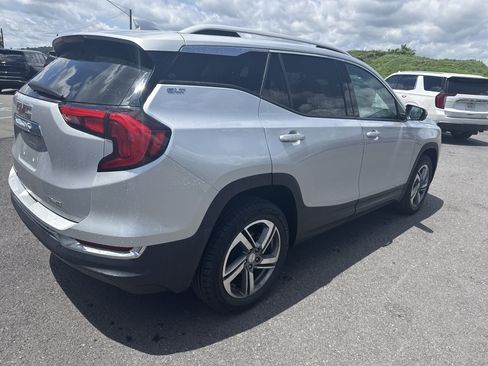 Used 2020 GMC Terrain SLT w/ Preferred Package AWD/4WD image 3