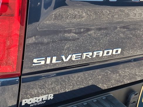 Used 2021 Chevrolet Silverado 1500 RST w/ Z71 Off-Road Package AWD/4WD image 29