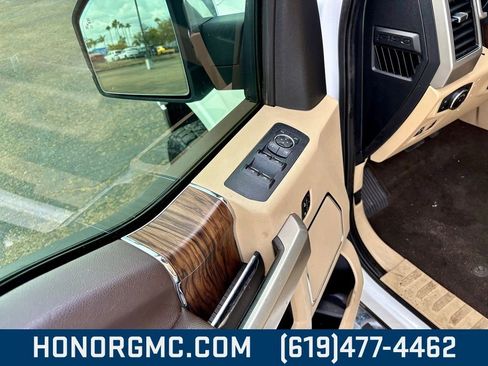 Used 2020 Ford F150 Lariat image 18