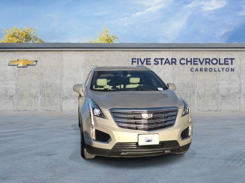 Used 2017 Cadillac XT5 Luxury image 3