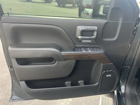 Used 2018 GMC Sierra 1500 Denali w/ Denali Ultimate Package image 12