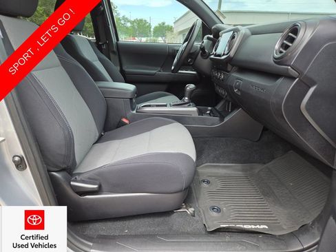 Used 2020 Toyota Tacoma TRD Sport w/ Technology Package AWD/4WD image 14