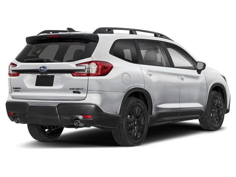 Used 2023 Subaru Ascent Onyx Edition image 2