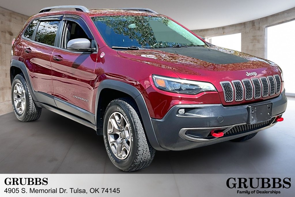 Used 2020 Jeep Cherokee Trailhawk w/ Cold Weather Group AWD/4WD image 1