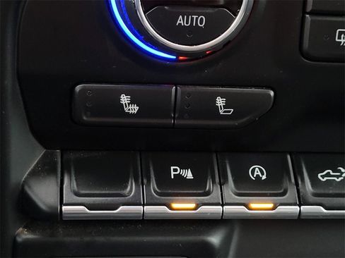 Used 2020 Chevrolet Silverado 1500 LT w/ Texas Edition image 23