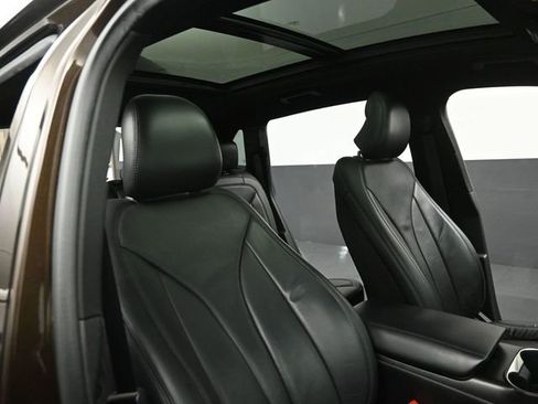 Used 2019 Lincoln Nautilus Reserve w/ Driver Assistance Package FWD image 31