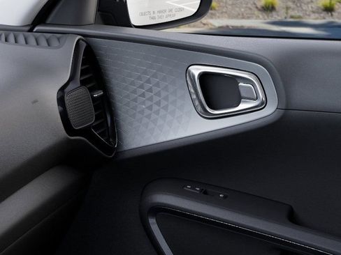 New 2025 Kia Soul S image 25