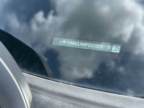 Certified 2023 Buick Envision Preferred FWD image 27