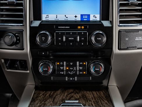 Used 2017 Ford F250 Lariat w/ Chrome Package AWD/4WD image 23
