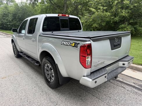 Used 2016 Nissan Frontier PRO-4X AWD/4WD image 3