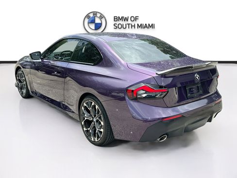 Used 2025 BMW 230i Coupe w/ Convenience Package RWD image 5