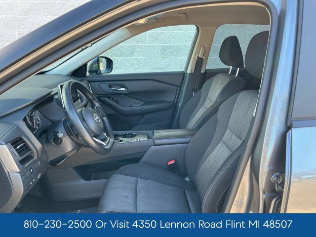 Used 2024 Nissan Rogue SV FWD image 14