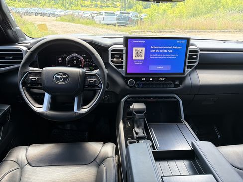Used 2025 Toyota Tundra Platinum AWD/4WD image 23