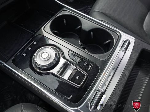 Used 2025 Kia Carnival SX Prestige FWD image 37