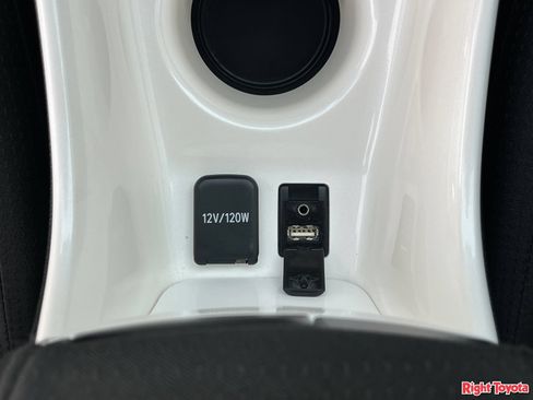 Certified 2016 Toyota Prius Three w/ Advanced Technology Package FWD image 31