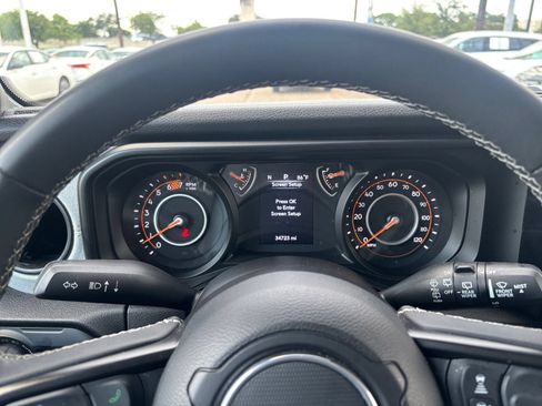 Used 2025 Jeep Wrangler Unlimited Sport AWD/4WD image 39