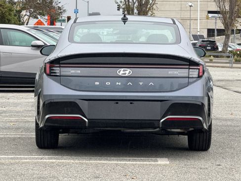 New 2026 Hyundai Sonata SEL FWD image 5