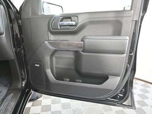 Used 2021 Chevrolet Silverado 1500 LTZ w/ LTZ Premium Package image 13