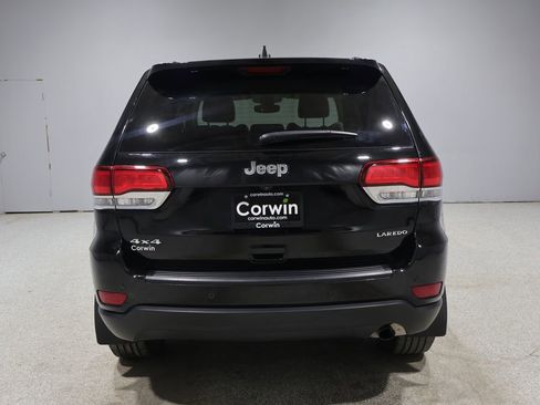Certified 2022 Jeep Grand Cherokee Laredo E AWD/4WD image 4