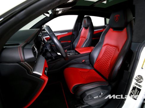 Used 2020 Lamborghini Urus AWD/4WD image 11