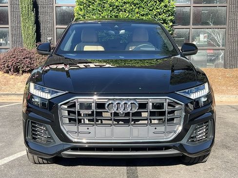 Used 2023 Audi Q8 Prestige image 3