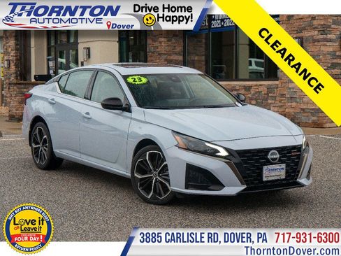 Used 2023 Nissan Altima 2.5 SR w/ SR Premium Package AWD/4WD image 1