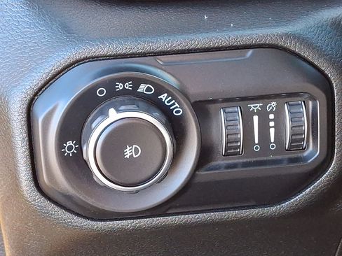 Used 2021 Jeep Wrangler Unlimited Willys image 25