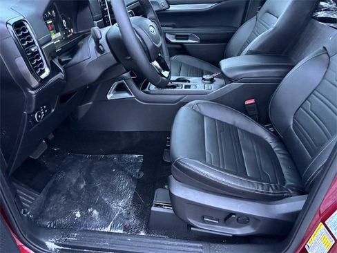 New 2025 Ford Ranger Lariat w/ FX4 Off-Road Package image 25