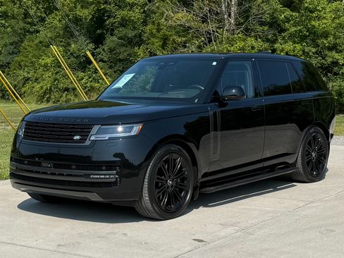 Used 2025 Land Rover Range Rover Long Wheelbase Autobiography AWD/4WD image 2