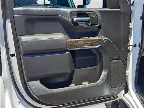 Certified 2021 Chevrolet Silverado 1500 LT RWD image 11